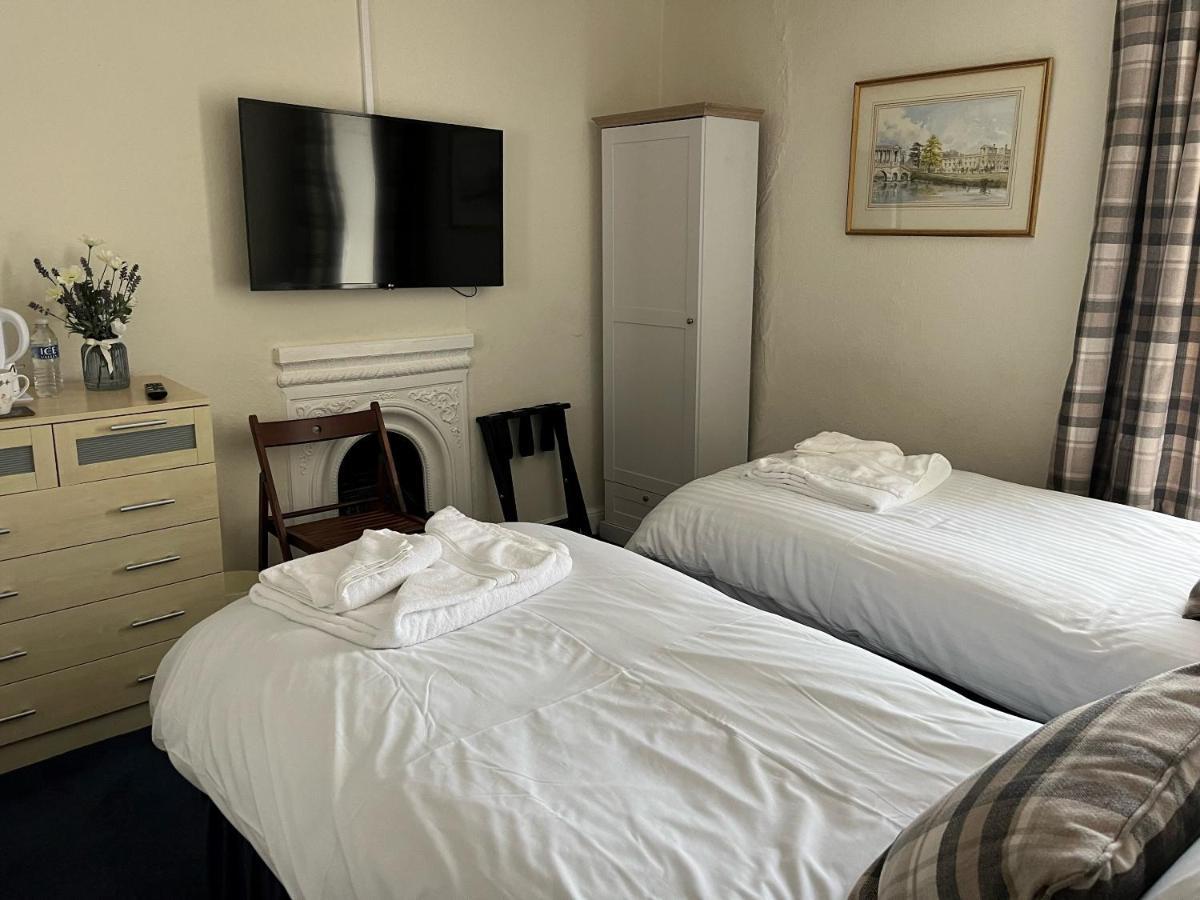 Thorverton Arms Bagian luar foto